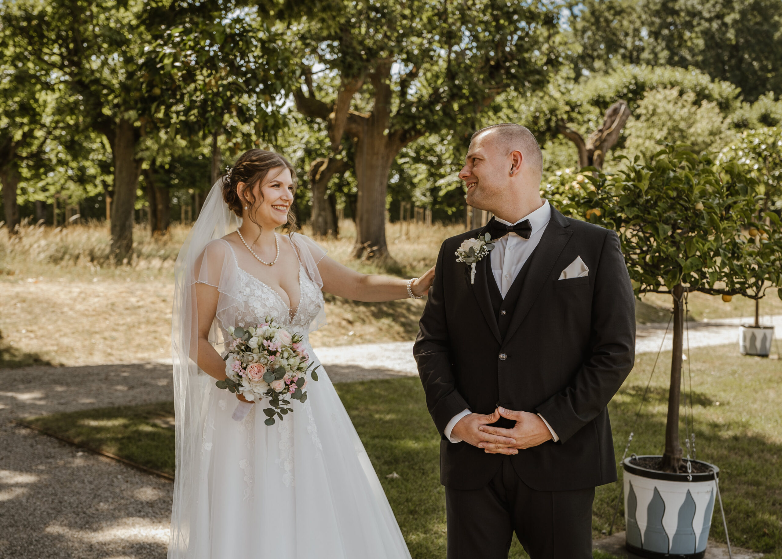 Fabigrafin Wedding Photographer: Heartfelt Moments That Last a Lifetime